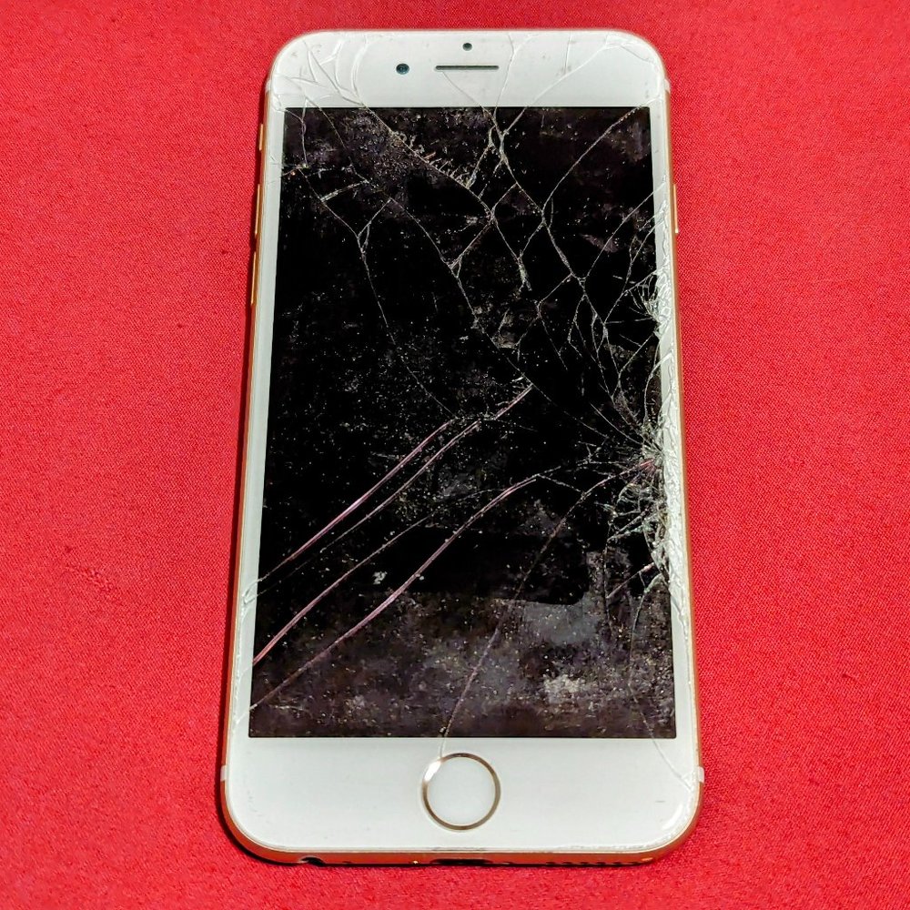 iPhone 6 (A1586) - 16 GB #15 (For parts)***